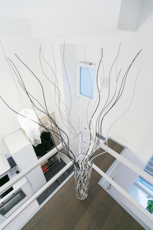 Sleek Minimalist Studio At Inner City บูดาเปสต์ ภายนอก รูปภาพ